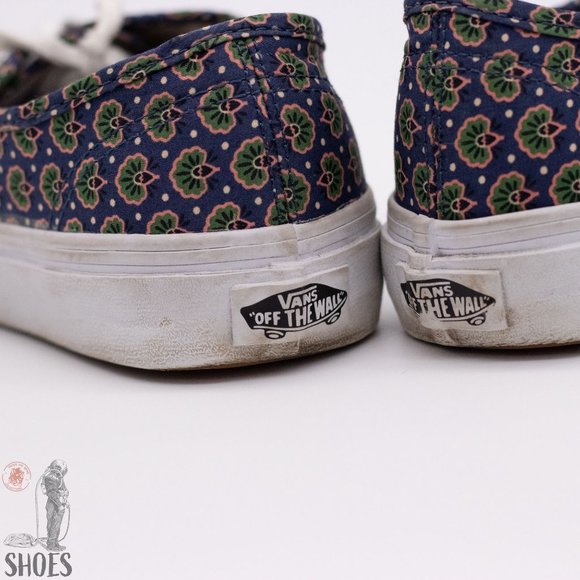 Vans Lace Up Sneaker Women's size 7.0 - Picture 12 of 15